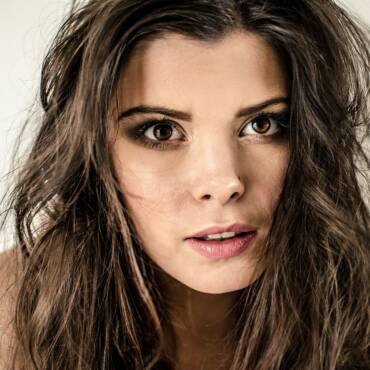 Dermaplaning – Achieve Beautiful Glowing Complexion